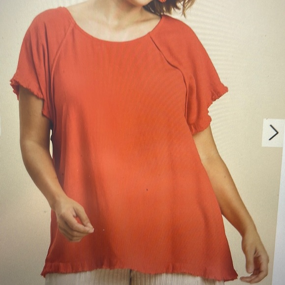 Umgee Linen Contrast Trim V-Neck Blouse